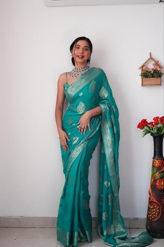 Mesmerizing Rama Ready-to-Wear Kanjivaram Saree - Tradition Meets Modern Convenience