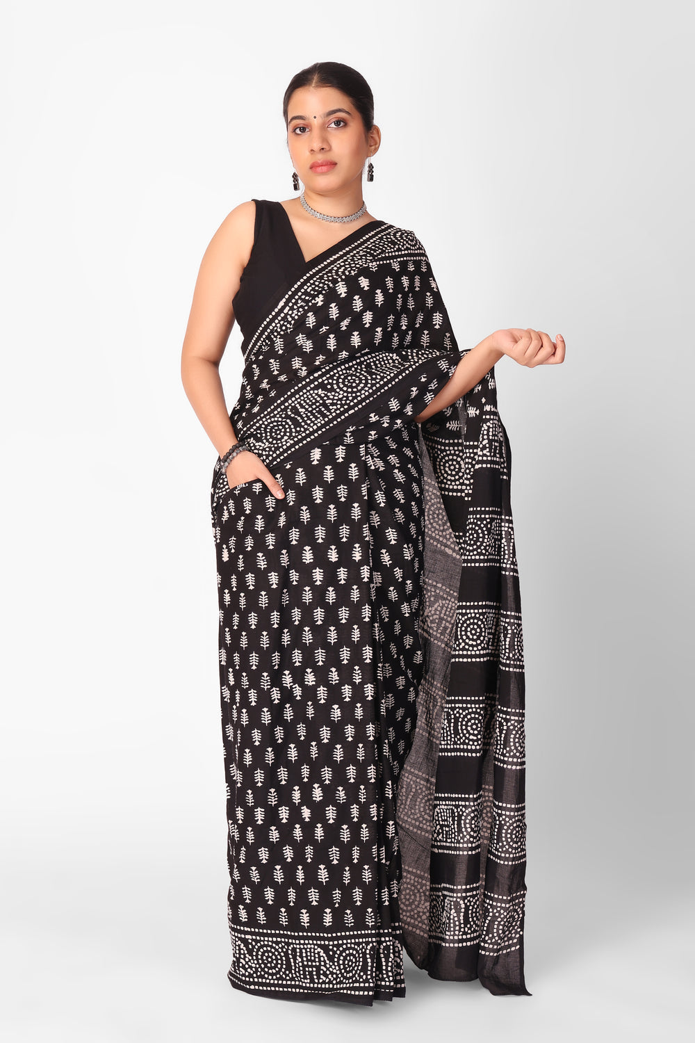 Elegant Mul Mul Cotton Ready-to-Wear Saree with Hidden Pocket for Daily Comfort