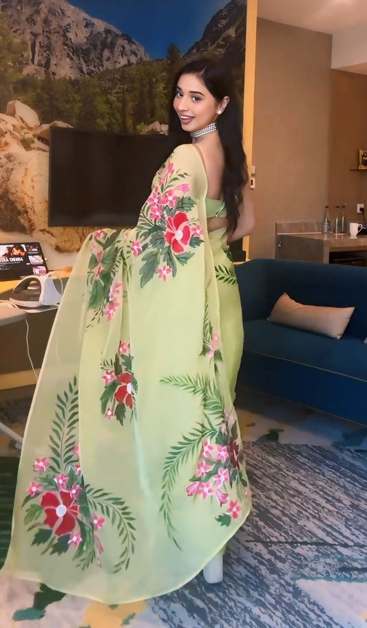 One Minute Draping Green-Color Georgette Saree for Modern Women on the Go