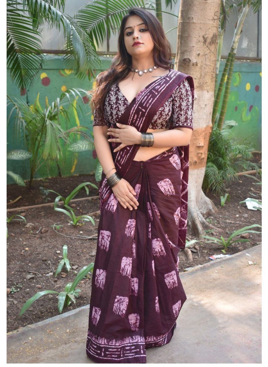 Elegant Ready-to-Wear Saree with Hidden Side Pocket for Convenience