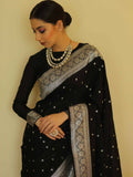 Luxurious Black Kanjivaram Saree with Intricate Design and Matching Border – Ethnic Perfection